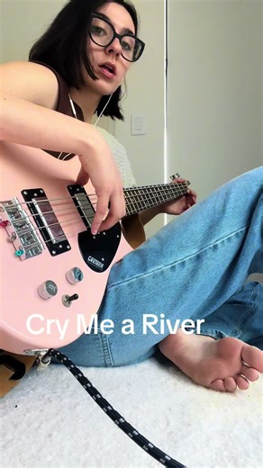 Beginner Bassist Covers 'Cry Me a River' by Justin Timberlake