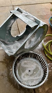 How much oil leakage is allowable to you? #hvac #hvaclife #hvactechnician #hvactech #hvacservice #hvactools #aircondtion #airconditons #bluecollar #fieldpiece #hvacworld #cooling #hvacinstall #hvacrepair | Itzcoatl Aguilar