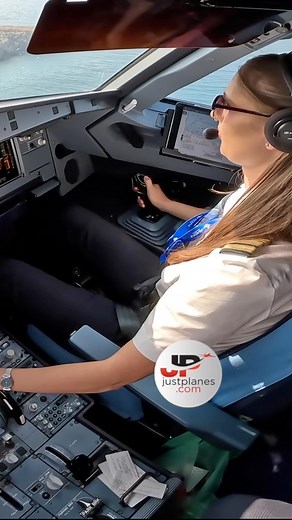 339K views · 6.1K reactions | Avion Express A320 at Heraklion #pilot #pilotlife #airbus #a320 #avgeek | Just Planes | Facebook