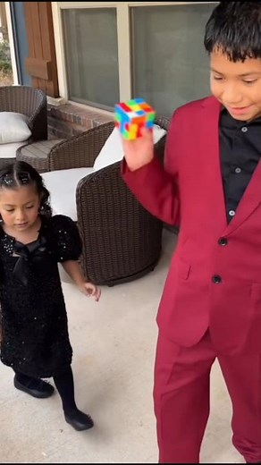 Hoy vamos a hacernos una sesión de fotos. Dígannos qué les parece, familia.