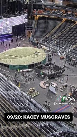 Incredible Timelapse of Climate Pledge Arena