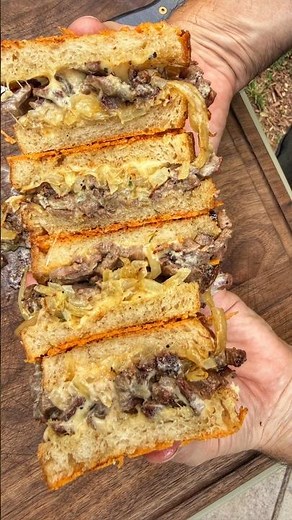French Onion Steak Melt 🧅 🥩