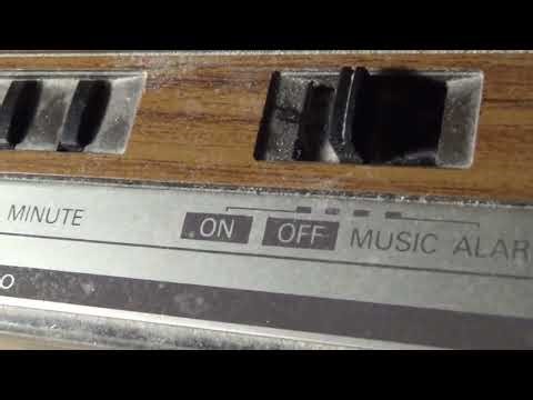 1988 General Electric electronic digital fm/am clock radio