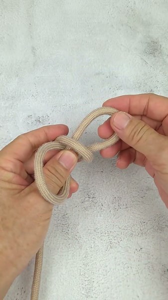 Learn Tying Loop Knot