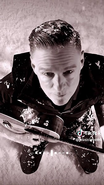 Bryan Adams - Christmas Time: Embrace the Holiday Spirit