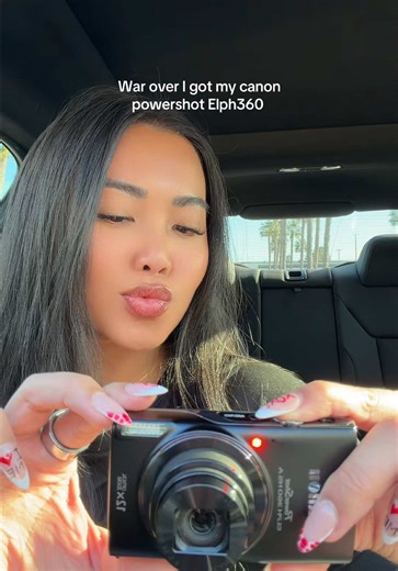 Canon PowerShot Elph 360 Unboxing and Review