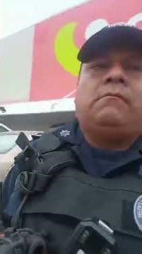 #policia 4bu5on con ciudadano