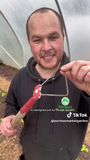 Essential Gardening Tools: Oscillating Hoe and Wire Weeder