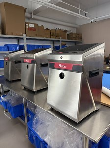 [Hot Item] F560 F540 F660 Fastjet Inkjet Printer Fully Automatic Beverage Electronic Coding Machine