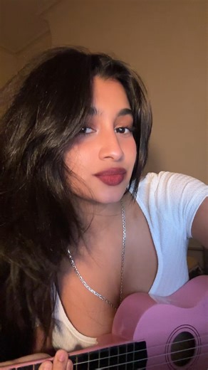 MEHEK G on Instagram: "Day 7 of my ukelele series!!! lmk what other songs you wanna hear hehe #singing #atmyworst #cover #femalevocalist #ukelele @pinksweats"