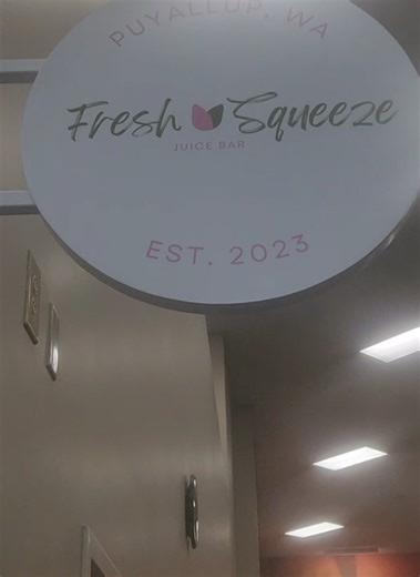 Come to Fresh Squeeze Juice Bar! # drinks #smoothie #acia #snacks #lafitness #freshsqueezejb