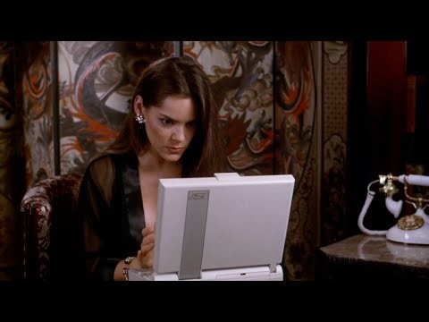 Undercover Heat (1995) - Cindy spies on Mrs. V | RetroMovies