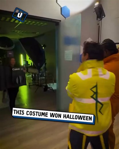 This costume functions as a working camera 📸🤯 #costume #cosplay #camera | Do It Yourself