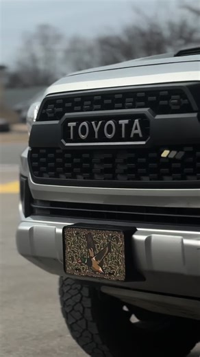 #squatedtrucks🤮 #rodrun #slammedenuff #tacoma #bigsteppin | Squatted Truck