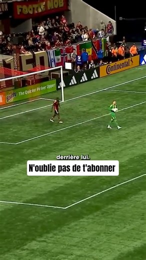 the smartest football player in the world #football