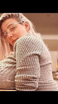 The Original MADZ Curvy Model | Plus Size Model | Big Curvy Fashion | Wiki | Curvy Outfit & More