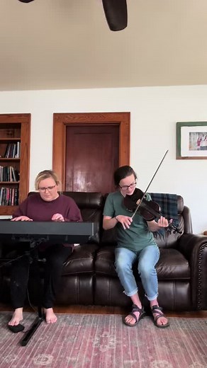 Prairie Spring Waltz by Jay Ungar and Molly Mason. Hope yall enjoy!🎻@Rachel Stewart30 #fiddle #piano #duo #music #foryoupage #4yp #instrument #musician #cover #classical #keyboard #musiciansoftiktok #musicianlife #tiktok #folk #folkmusic #waltz #casual