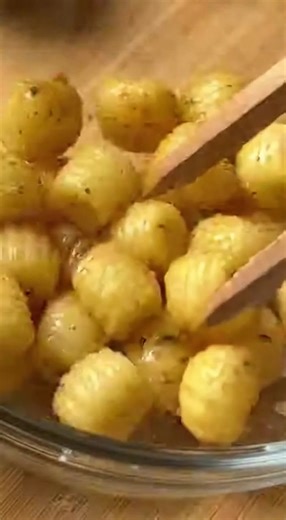 1.3K views | 凜龍 Crispy Air Fryer Gnocchi Golden on the outside and...