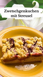 Einfacher Zwetschgenkuchen mit Streusel vom Blech #zwetschgenkuchen #Pflaumenkuchen #kuchen #kuchenliebe | Jasmin‘s Einfache Rezepte