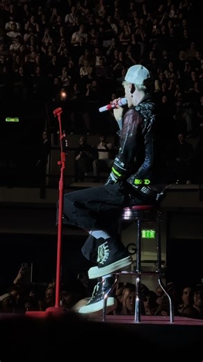 Machine Gun Kelly Live in Vienna: A Concert Experience