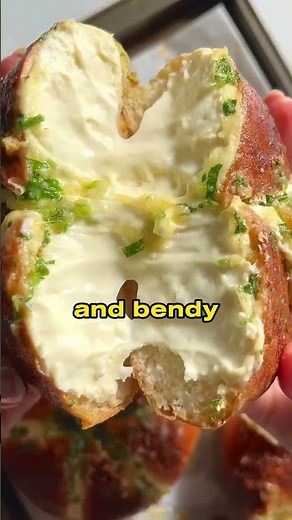 The Science Behind Stretchy Cheese! 🍕🧪 #foodscience