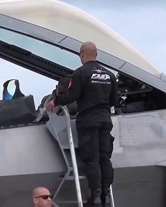F 22 RAPTOR LAUNCH | Jermaine Dolly