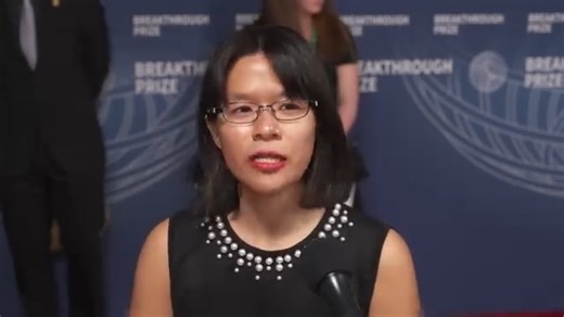 Congratulations to our Mathematics alumnus Lee Si Ying, one of the recipients of the Maryam Mirzakhani New Frontiers Prize (2025). She was honoured for her work on Shimura varieties, where she introduced a new approach to an important problem in the Langlands programme, succeeding in reducing it to a local problem. The Maryam Mirzakhani New Frontiers Prize is awarded to outstanding women mathematicians who recently completed their PhDs. Si Ying, now a Szego Assistant Professor of Mathematics at 