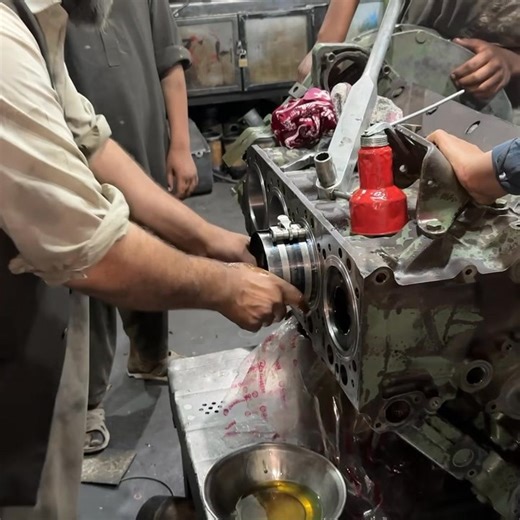 Mechanical Hands on Instagram: "Mercedes Engine Restoration"