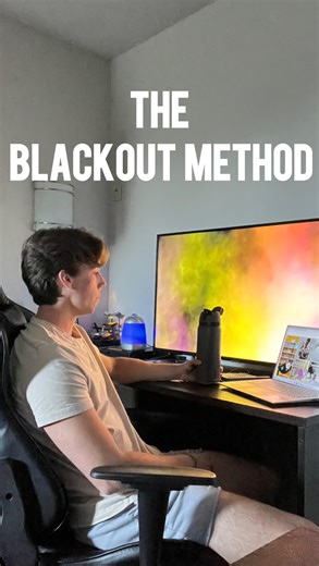 Gavin Yarbrough | Pre-Dental Mentor + Study Tips on Instagram: "This method helped me learn in 30 minutes what used to take 3 hours👇🏽🧠⚡ I used to think studying meant staring at the same notes for hours. Highlight. Re-read. Repeat. But when the exam came, my mind went blank. Every. Single. Time. I didn’t have a time problem. I had a method problem. Then I tried something that felt… borderline illegal. But it’s backed by cognitive science and memory research. I call it: The Blackout Method. He