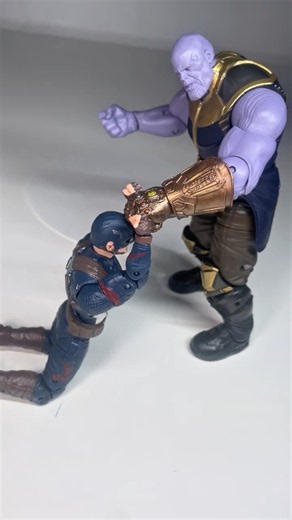 Unboxing Marvel Legends Endgame Thanos