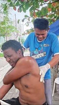 ASMR: INTENSE Street Side Filipino Massage on a Busy Road – Manila 🇵🇭