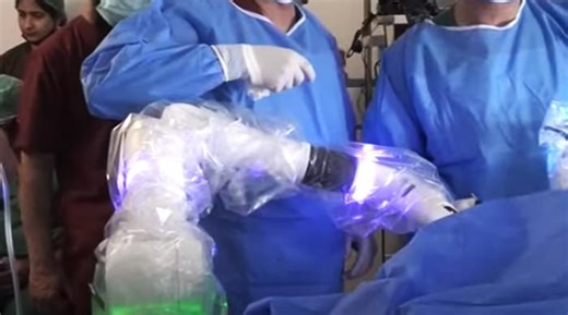 Obese woman undergoes robotic surgery for diabetes at Jinnah Hospital