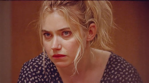 Imogen Poots on Diving Into the Deep End With Kristen Stewart: “She’s One of the Greatest Directors I’ve Ever Worked With”