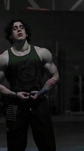 Bodybuilding Poses to Showcase Physique Strength