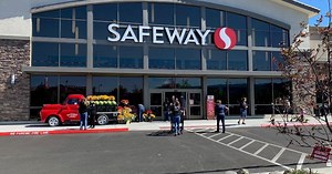 New Safeway Store Opens in Damonte Ranch Town Center