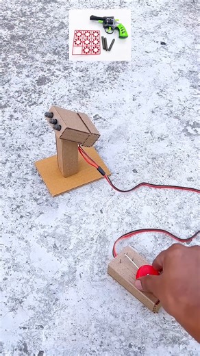 Beginner Life on Instagram: "RC Rocket Launcher #rc #craft #diy #cardboardcrafts #rocketlauncher"