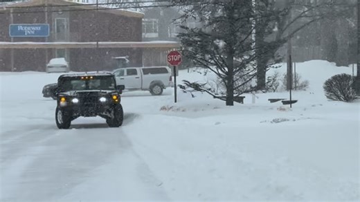 Dan LaForgia on Instagram: "Can’t pass it up with 12+ inches of snow #hummer #hummerup #hummers #snowpocalypse #amgeneralhummer"