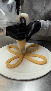 Erdbeer-Cheesecake-Churro-Blume! Eine Blume, die du Blüte für Blüte essen willst 🍓🌸 | Chefclub DE