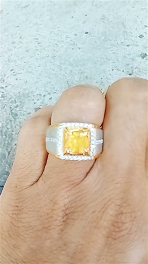 yellow topas Natural