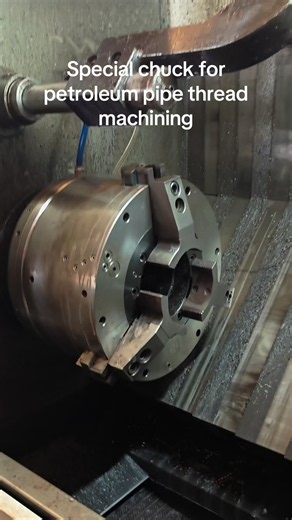 Petroleum Pipe Thread Machining with Fast-Clamp Pneumatic Chuck