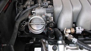 Audi A6 C6: How to Clean and Reset Throttle Body