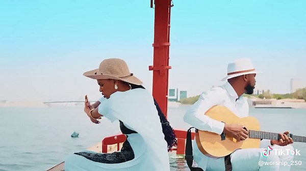 Rutuma Ndirimba Gospel Worship Song by James & Daniella