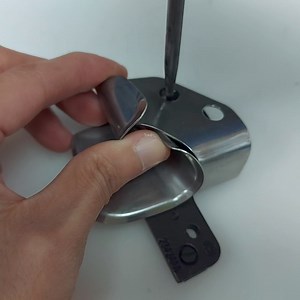 How to adjust the width of 23420 folder bracket. | Kwok Hing Sewing Machine ( KH )