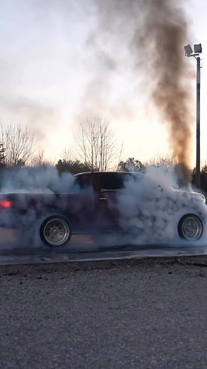 53K views · 186 reactions | 4WD burnout  Owner: @thabrycejohnson : @ghost._.media #truckkings #truckwear #duramax #cummins #powerstroke #ford #chevrolet #ram #alumiduty #f250 #f350 #f450 #30x16 #28x16 #26x16 #26x14 #24x16 #liftedtrucks #sematruck #anylevellift #kelderman #fullthrottlesuspension #mcgaughys #fueloffroad #americanforce #americanforcewheels #specialtyforged #specialtyforgedwheels #kg1 #jtxforged | Truck Kings | Facebook