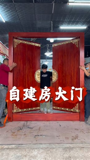 Old Courtyard Solid Wood Gate |A Door Full of Childhood Memories and Timeless Warmth #ubdoorindustry