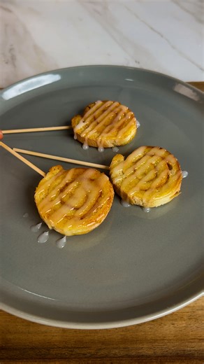 Turning Bread into a Cinnamon Roll Mimic 🍞✨ #breadcinnamon #diytreat #sweetbake | Beamish DIY