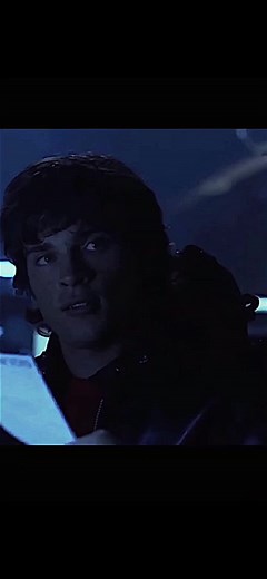 Red Kryptonite Effects on Clark Kent | Smallville Series