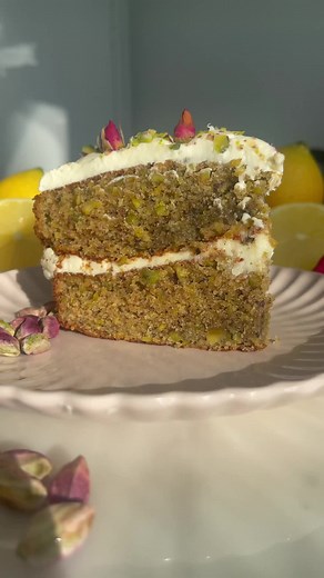 Delicious Pistachio Cake Recipe with Cream Cheese Frosting