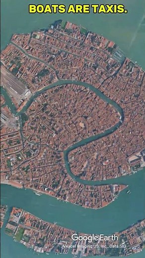 Grand Canal – Venice’s Iconic Waterway from Above 🚤