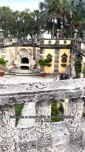 Vamos dar uma volta ao passado com esse tour pelo Vizcaya Museum and Gardens ? 🎥: /colecionandodestinos_ | Visite Miami